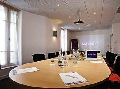 фото отеля MERCURE LYON BROTTEAUX