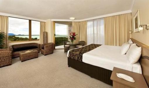 фото отеля Pacific International Hotel Cairns