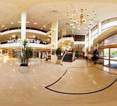 фото отеля Pacific International Hotel Cairns