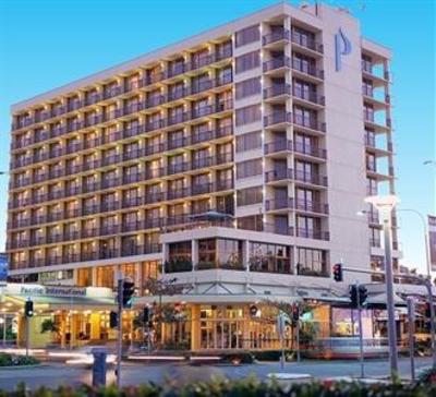 фото отеля Pacific International Hotel Cairns