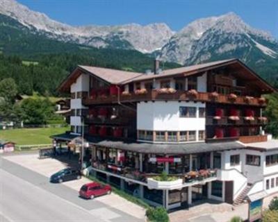 фото отеля Hotel Alpin Scheffau am Wilden Kaiser