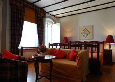 фото отеля Jetwing St. Andrew's Hotel