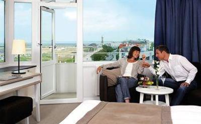 фото отеля Hotel Neptun Rostock