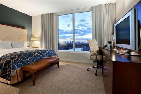 фото отеля Hilton Ft Lauderdale Beach Resort
