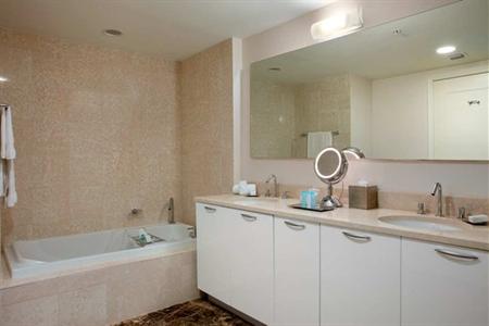 фото отеля Hilton Ft Lauderdale Beach Resort