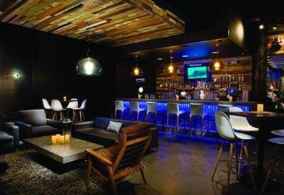 фото отеля The Village Lodge Mammoth Lakes
