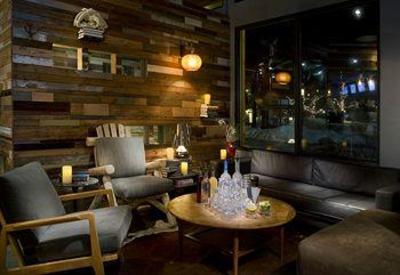 фото отеля The Village Lodge Mammoth Lakes