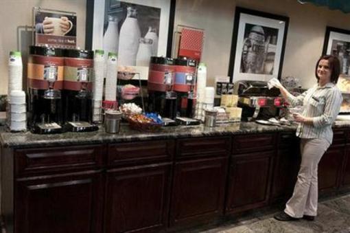 фото отеля Hampton Inn & Suites Fairfield