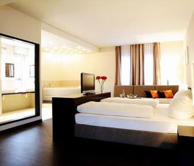 фото отеля Friendly Cityhotel Oktopus