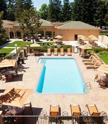 фото отеля Courtyard by Marriott Sacramento Airport Natomas