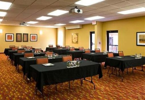 фото отеля Courtyard by Marriott Sacramento Airport Natomas