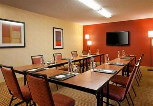 фото отеля Courtyard by Marriott Sacramento Airport Natomas