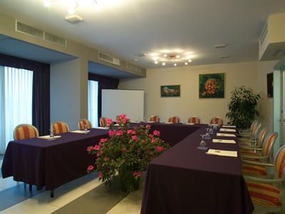 фото отеля West Florence Hotel
