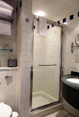 фото отеля Hilton Garden Inn Birmingham Brindleyplace