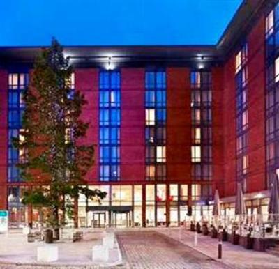 фото отеля Hilton Garden Inn Birmingham Brindleyplace
