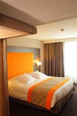 фото отеля Hotel La Charpiniere Saint-Galmier (France)