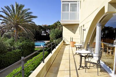 фото отеля Hotel Catalonia Mirador Des Port Menorca