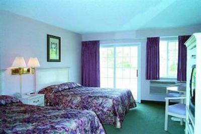 фото отеля Parkside Inn Bridgeview Mackinaw City