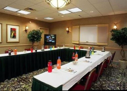 фото отеля Staybridge Suites Dallas Near the Galleria
