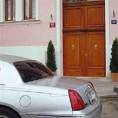 фото отеля King Charles Boutique Hotel Residence