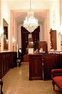 фото отеля King Charles Boutique Hotel Residence