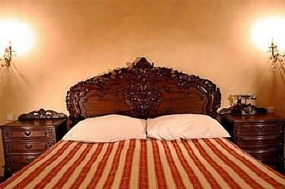 фото отеля King Charles Boutique Hotel Residence