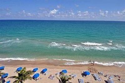 фото отеля Pelican Grand Beach Resort