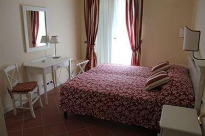 фото отеля Villa Rosella Resort