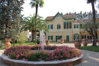 фото отеля Villa Rosella Resort