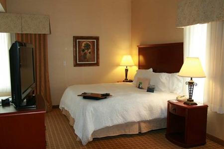 фото отеля Hampton Inn & Suites Redding