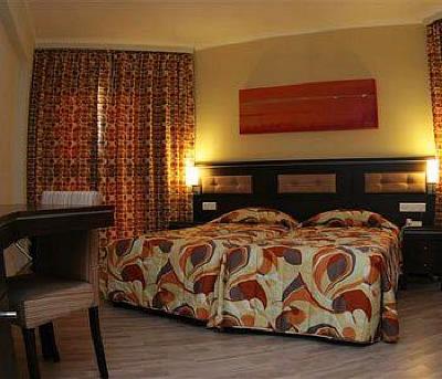 фото отеля Livadhiotis City Hotel
