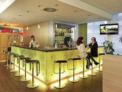 фото отеля Hotel Ibis Aachen Normaluhr
