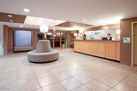 фото отеля Holiday Inn Hotel & Suites Osoyoos