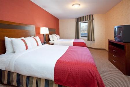 фото отеля Holiday Inn Hotel & Suites Osoyoos