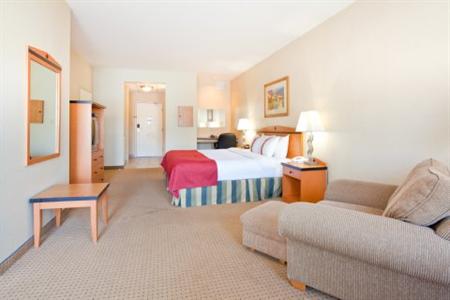 фото отеля Holiday Inn Hotel & Suites Osoyoos