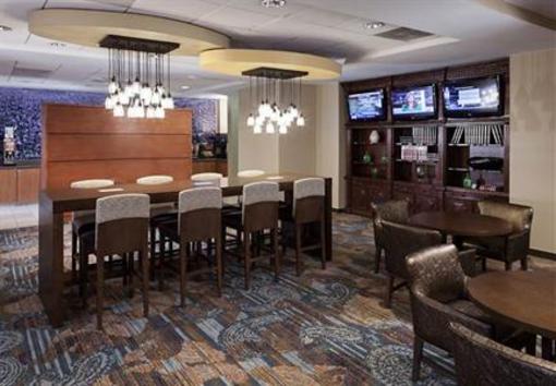 фото отеля Springhill Suites Dallas Downtown West End