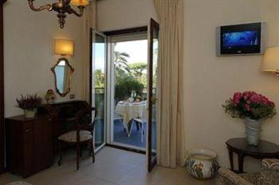 фото отеля Hotel Alpha Sant'Agnello