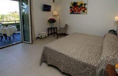 фото отеля Hotel Alpha Sant'Agnello