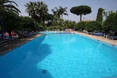 фото отеля Hotel Alpha Sant'Agnello