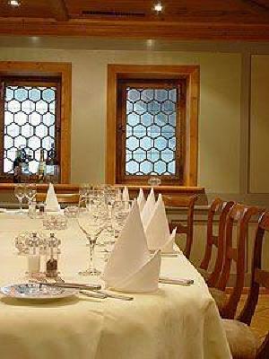 фото отеля Hotel Weisses Kreuz Lyss