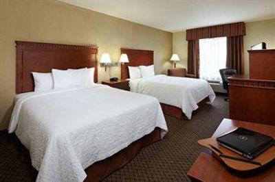 фото отеля Hampton Inn And Suites Montreal