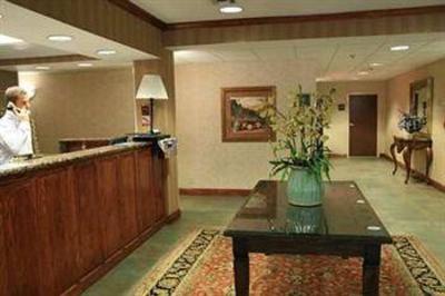 фото отеля Hampton Inn Covington (Louisiana)