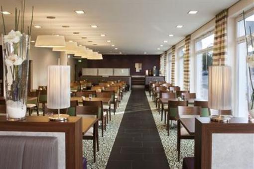 фото отеля Holiday Inn Express Guetersloh