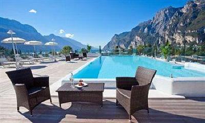 фото отеля Hotel Kristal Palace