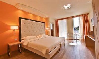 фото отеля Hotel Kristal Palace
