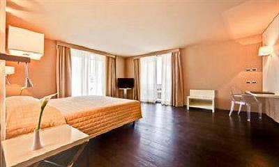 фото отеля Hotel Kristal Palace