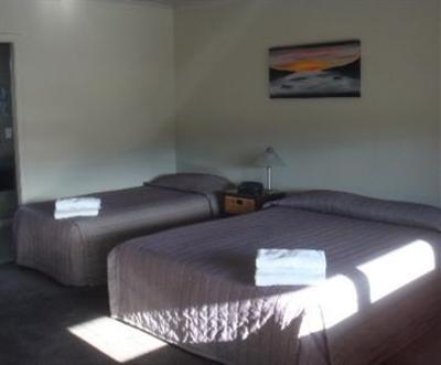 фото отеля Bristol Motel Upper Hutt