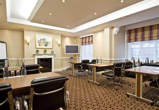 фото отеля St. Ermin's Hotel