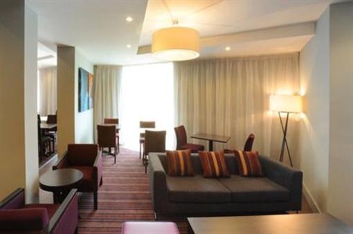 фото отеля Holiday Inn Express Birmingham - Snow Hill