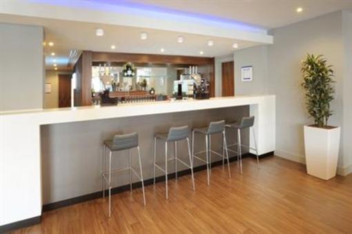 фото отеля Holiday Inn Express Birmingham - Snow Hill
